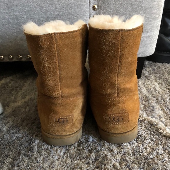 UGG Boots Used boots can be clean OBO - Picture 2 of 7